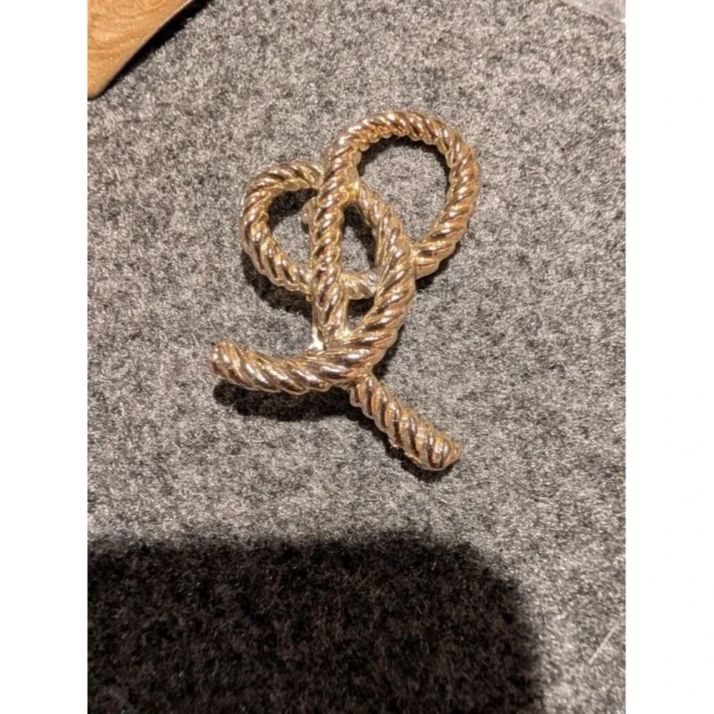 Rope pen
